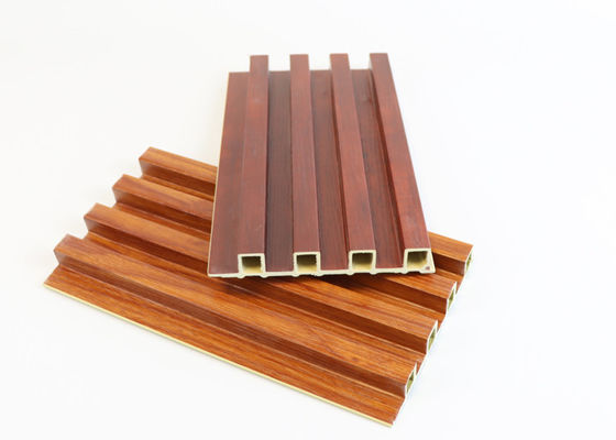 Revestimiento plástico de madera de la pared del hueco de lujo del panel de pared de WPC para la decoración casera
