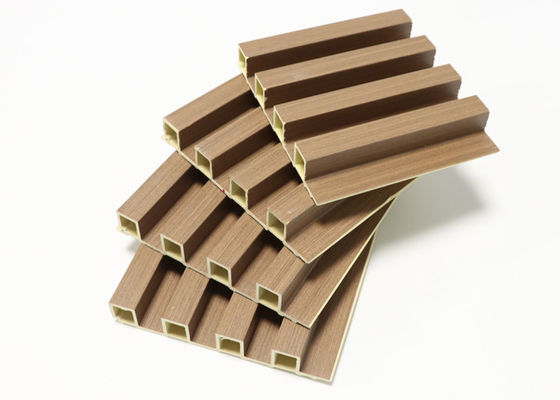 La prenda impermeable interior compuesta de madera estrió el panel de pared de los paneles de pared WPC Clading
