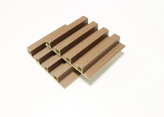 Los granos de madera laminaron el panel de pared interior de WPC 160x24m m para la decoración interior