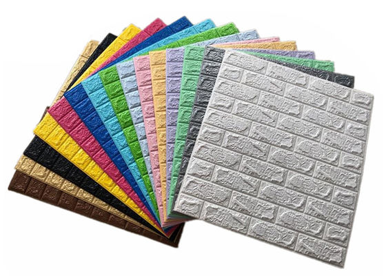 Papel pintado auto-adhesivo 3D del PE del papel pintado interior impermeable de la espuma