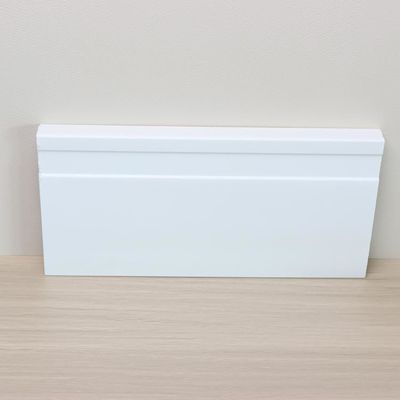 Tablero que bordea del picosegundo de la decoración interior los 2.4m con espuma plástica