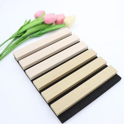 Paneles acústicos autoadhesivos de fibra de poliéster de 600 mm para cine en casa