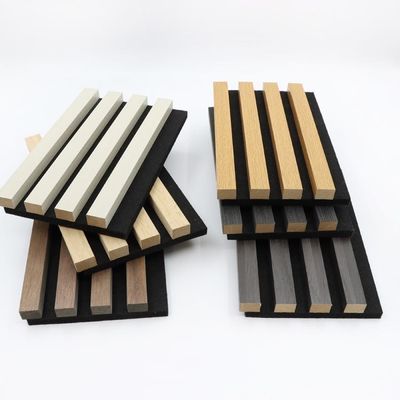 Paneles acústicos autoadhesivos de fibra de poliéster de 600 mm para cine en casa