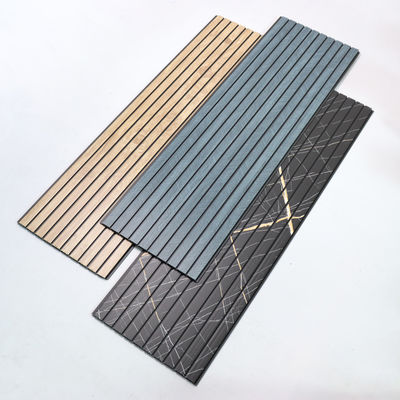 Panel de pared acanalado de PVC, lámina de PVC ignífuga, panel de pared de PVC ligero para decoración de interiores, panel de pared de PVC al por mayor, fácil instalación