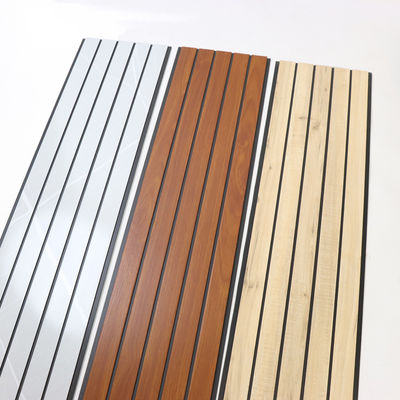 Panel de techo de PVC decorativo para pared Comerciante PVC para revestimiento de pared interior Panel de pared duradero Material de pared fácil y limpio