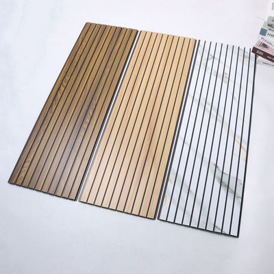 Panel de techo de PVC de decoración de hogar moderno como tablero de pared 3D de textura Panel de pared de PVC para sala de estar característica de la pared del dormitorio