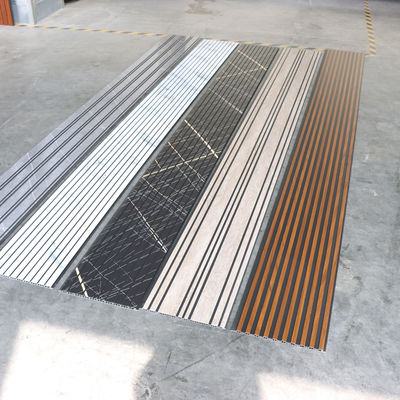 Panel de pared de PVC resistente al agua resistente al fuego ligero fácil de instalar interior tablero de pared exterior para baño cocina sala de estar