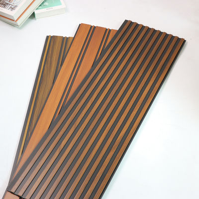 Panel de pared de PVC resistente al agua resistente al fuego ligero fácil de instalar interior tablero de pared exterior para baño cocina sala de estar