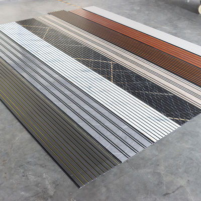 Panel de pared de PVC de grano de madera tablero de pared decorativo material ecológico para dormitorio sala de estar TV fondo de pared