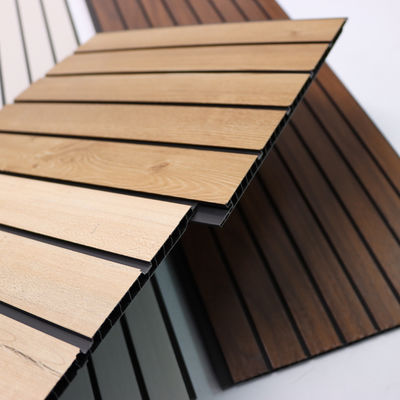 Panel de pared de aislamiento acústico de PVC Panel de pared de aislamiento térmico para dormitorio de oficina Pared divisoria Material de ahorro de energía