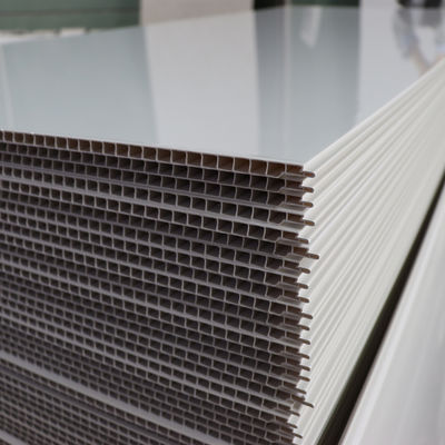 Superficies texturizadas con paneles de pared de PVC para baños resistentes al deslizamiento y a los arañazos