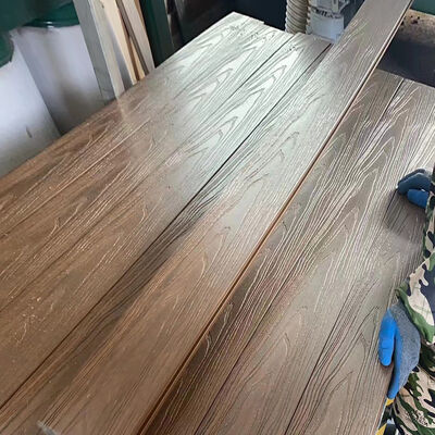 Suelos de WPC para exteriores resistentes a la intemperie.