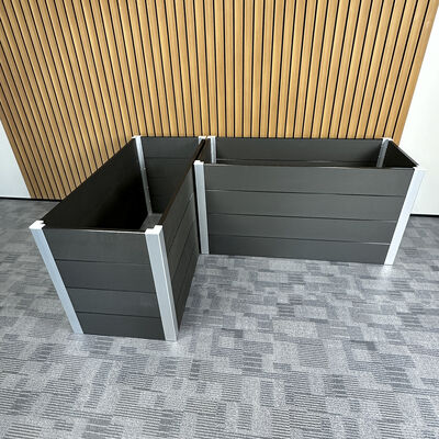 Gran jardinera elevada para huerto exterior de verduras, flores y hierbas