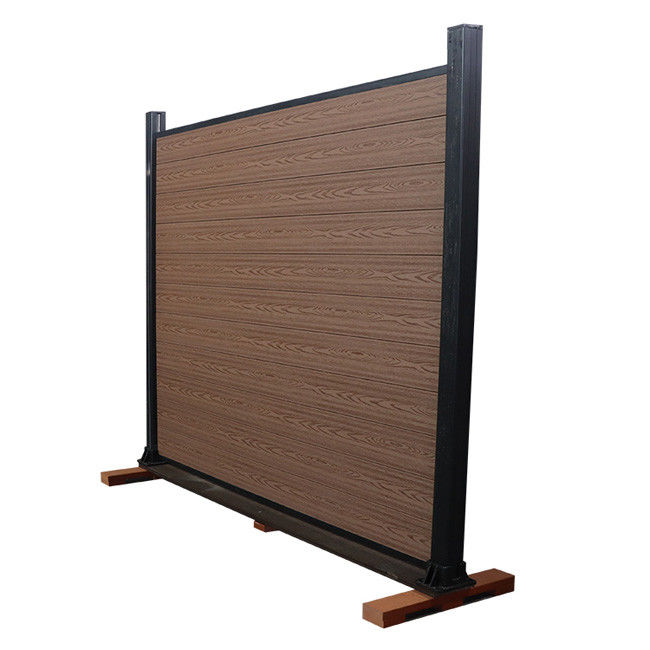 Vinilo compuesto el 1.8m decorativo el x 1.8m de Panels Plastic Wood de Wpc de la cerca al aire libre de la aislamiento no