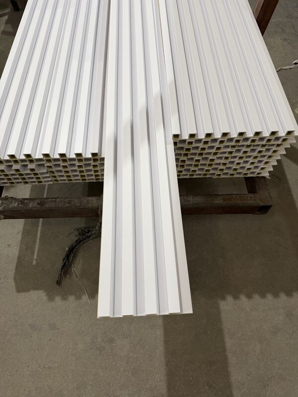 Panel de pared de Wpc de pared irregular de interior ecológico personalizado 160x24 revestimiento