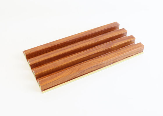 Revestimiento estriado interior compuesto de madera del panel de pared del wpc de los paneles para la decoración interior