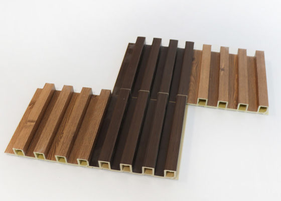 La madera interior de la decoración estrió el panel de pared compuesto de WPC prenda impermeable de 160m m x de 24m m