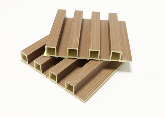 Aprisa instale el revestimiento incombustible del panel de pared de WPC para la decoración interior 192m m x 14m m