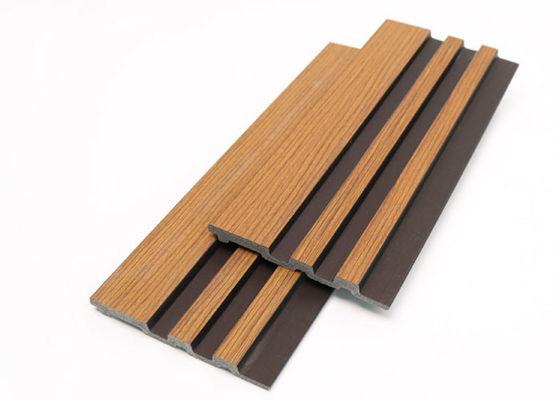 Revestimiento de la pared interior de la madera