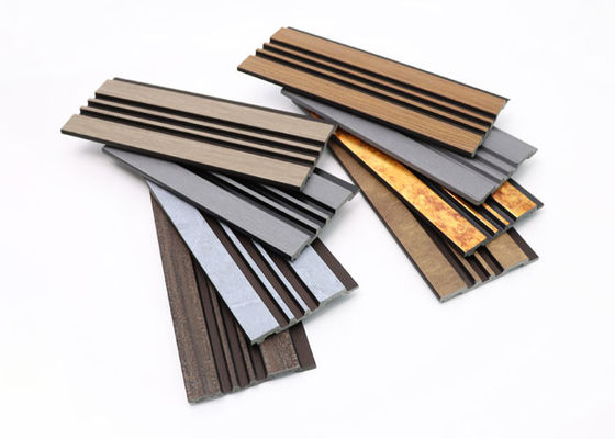 El color de madera la Arabia Saudita estrió el panel de pared interior del picosegundo para la decoración interior