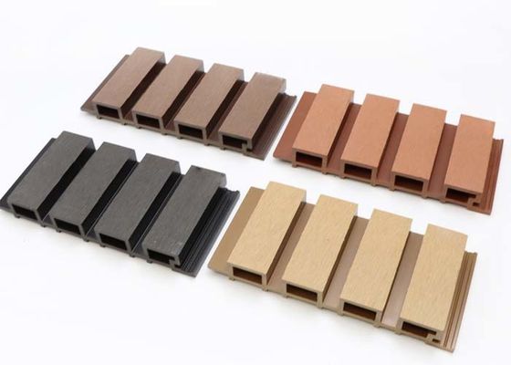 Los paneles de pared compuestos plásticos del PVC WPC del revestimiento de la pared exterior de madera al aire libre
