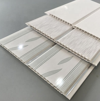 Revestimiento plástico decorativo incombustible de la pared del panel de techo del PVC para el cuarto de baño casero