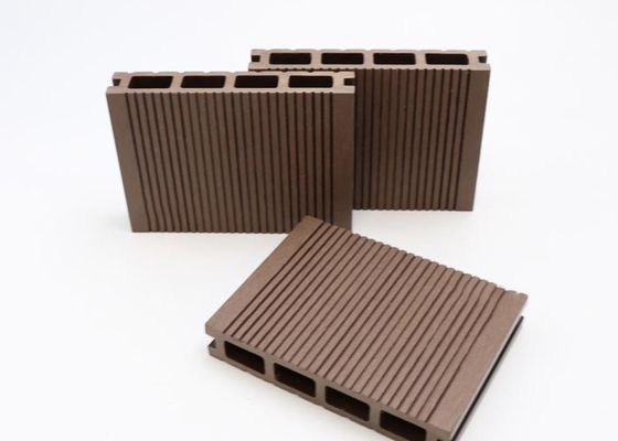 Compuesto al aire libre de WPC del piso del Decking de madera de la prenda impermeable incombustible del grano