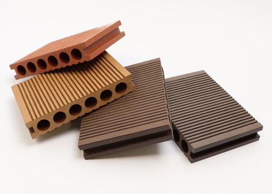 Impermeabilice no la madera al aire libre del Decking del resbalón WPC que suela Decking plástico