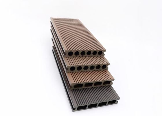 el Decking de la protuberancia WPC de 140x25m m Co recicló el suelo compuesto plástico de madera