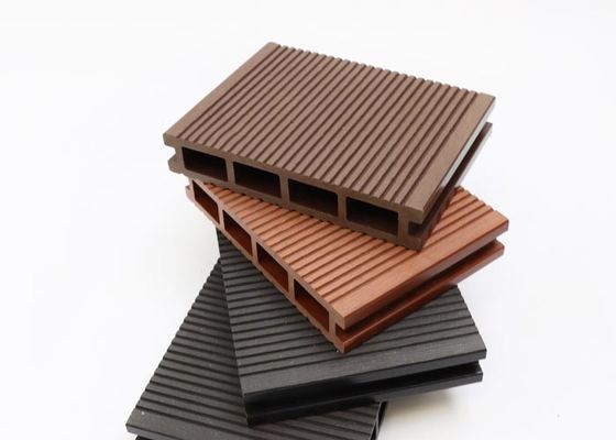 Tablero compuesto del Decking WPC del Co del hueco exterior del Decking de la protuberancia