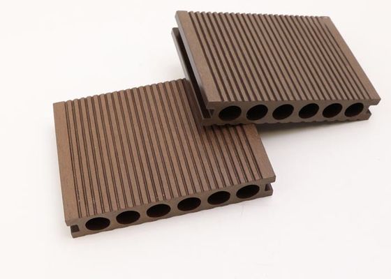 Revestimiento al aire libre de la pared del panel de pared de WPC de la protuberancia compuesta plástica de madera del Decking PE Co WPC