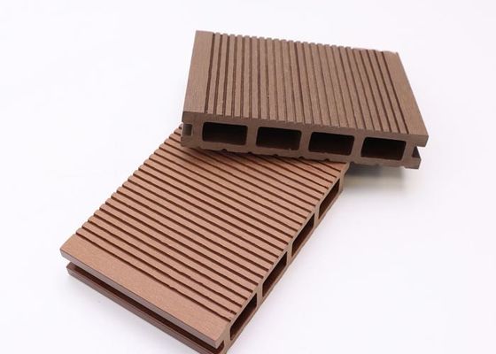 Revestimiento al aire libre de la pared del panel de pared de WPC de la protuberancia compuesta plástica de madera del Decking PE Co WPC