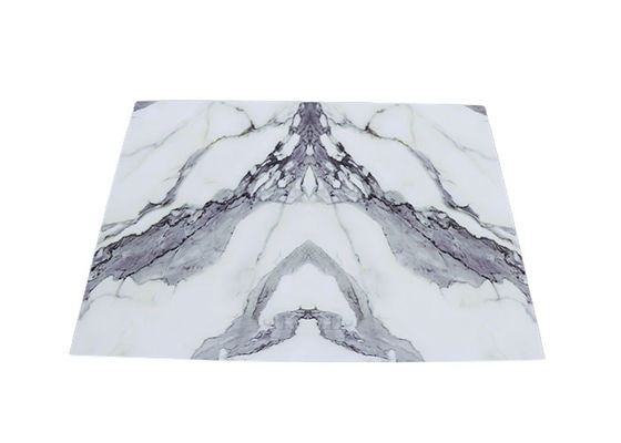 los paneles plásticos decorativos de 1.22x2.8mx3m m para prenda impermeable brillante de lujo de las paredes la alta