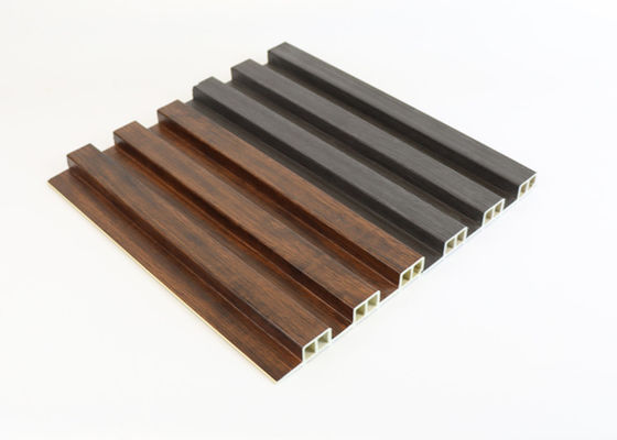 La textura de madera estrió prenda impermeable decorativa del panel de pared de Wpc 160 * 24 * 2900m m