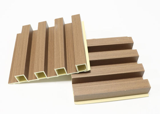 La textura de madera estrió prenda impermeable decorativa del panel de pared de Wpc 160 * 24 * 2900m m