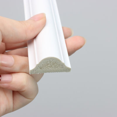 Color blanco laminado del picosegundo que bordea el rodapié en solar los accesorios incombustibles