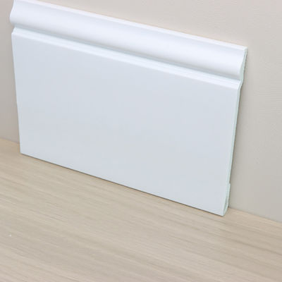 Color blanco laminado del picosegundo que bordea el rodapié en solar los accesorios incombustibles