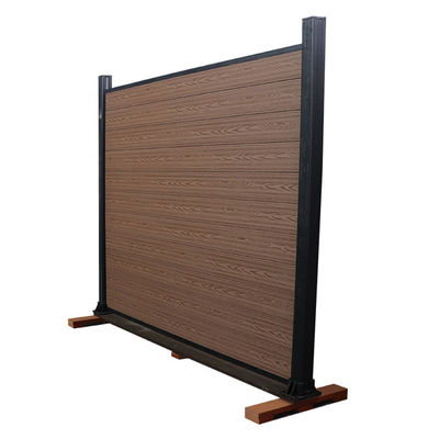 Vinilo compuesto el 1.8m decorativo el x 1.8m de Panels Plastic Wood de Wpc de la cerca al aire libre de la aislamiento no