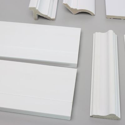 Espuma flexible decorativa ligera de la inyección de la PU del poliuretano del tablero que bordea