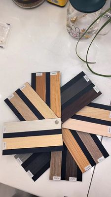 Panel de tablero acústico de 12 mm de grosor Panel de pared de pizarra de madera para decoración del hogar