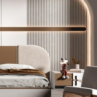 Panel de pared WPC de interior laminado con grano de madera para decoración interior