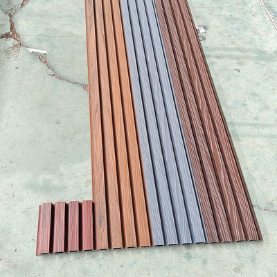 Revestimiento de pared de madera WPC para exteriores Decorativo 219 * 26mm