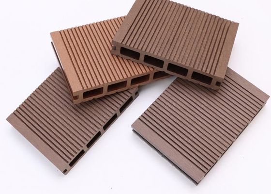 El Decking 3D del dispositivo de seguridad que graba en relieve Decking compuesto de WPC teja el suelo plástico