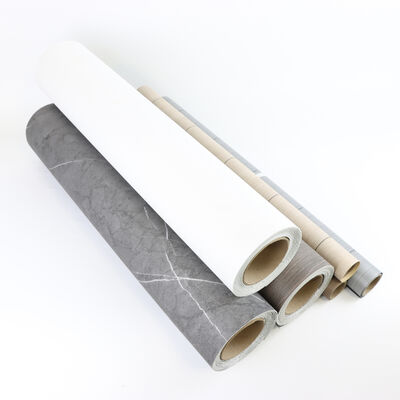 Vinilo adhesivo de primera calidad con patrones realistas de madera o baldosas para una actualización rápida y fácil de la decoración del hogar