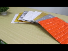 El panel de pared interior decorativo 3D del hogar de la prenda impermeable de la resina del PVC para las paredes